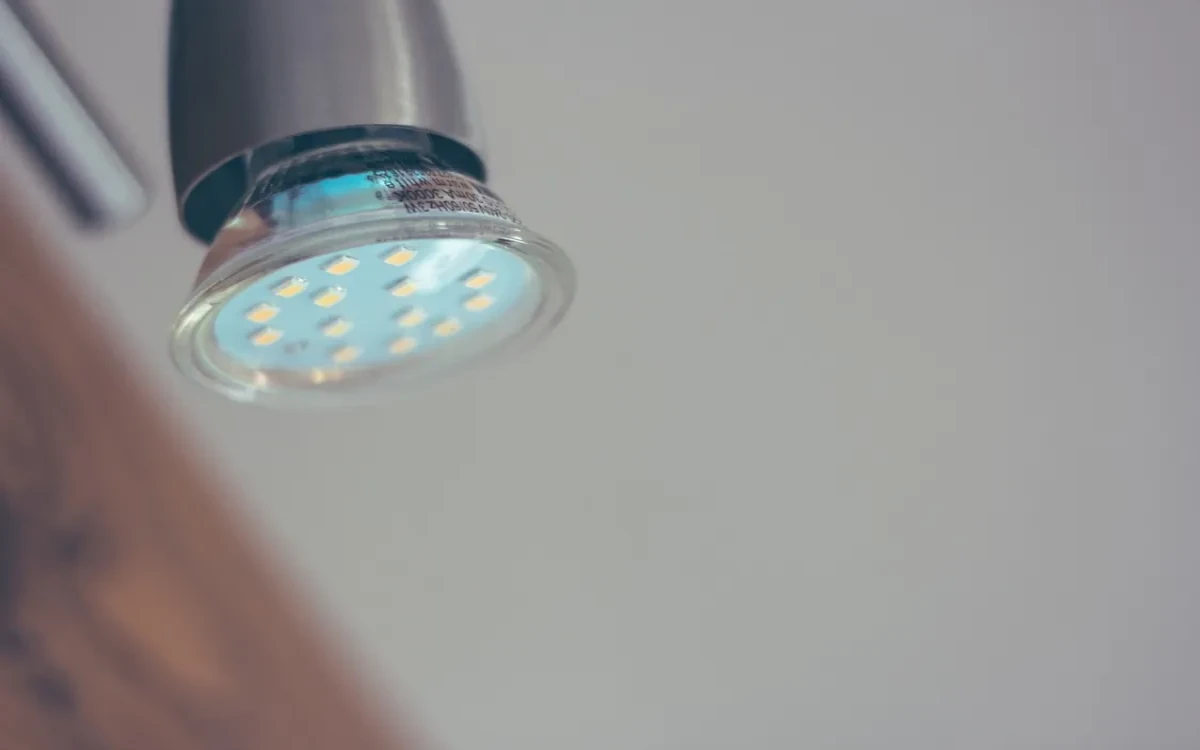 LED osvjetljenje vs. tradicionalno osvjetljenje: prednosti i nedostaci