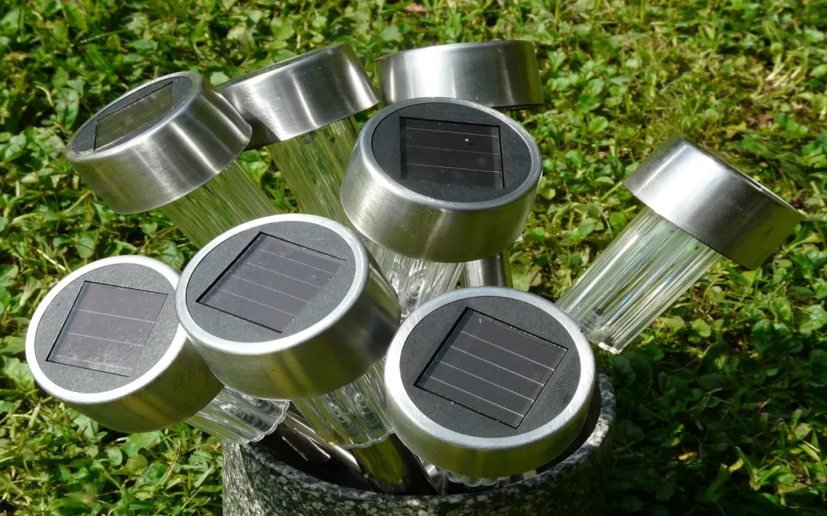 Solarno osvjetljenje: Iskorištavanje solarnih energija u vanjskom osvjetljenju